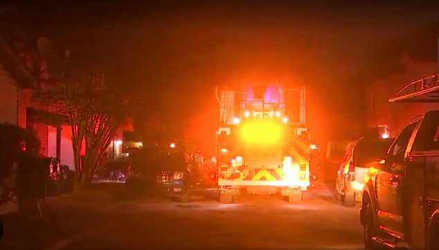 Fire Restoration Leon Valley: 5 Powerful Reasons Certified Specialists Are Ready To Respond 24/7 5 Fire restoration Leon Valley 24/7 emergency response team arriving at night to residential fire damage property