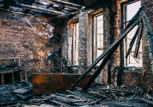 Fire Restoration Leon Valley: 5 Powerful Reasons Certified Specialists Are Ready To Respond 24/7 10 Fire restoration Leon Valley certified specialists assessing fire and smoke damage inside a residential property